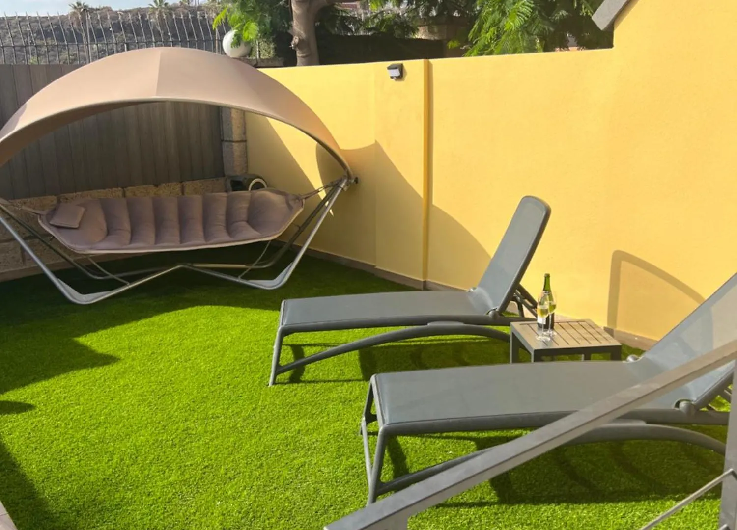 Luxury Beach Villa 阿德耶